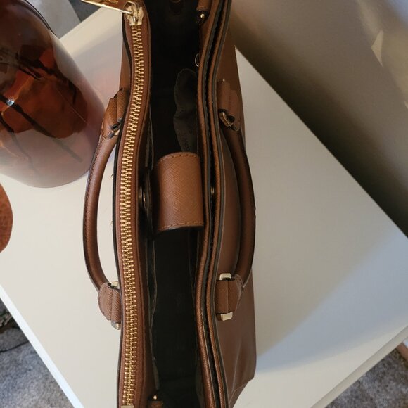 Michael Kors Crossbody Purse - Picture 4 of 8